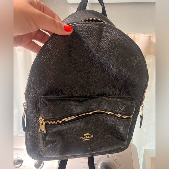Coach Black Leather Backpack with Gold Zippers display picture 3